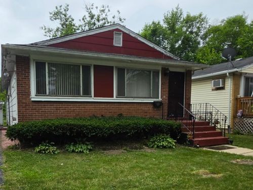 821 E 10th Pl, Ford Heights, IL, 60411-2201 | Card Image