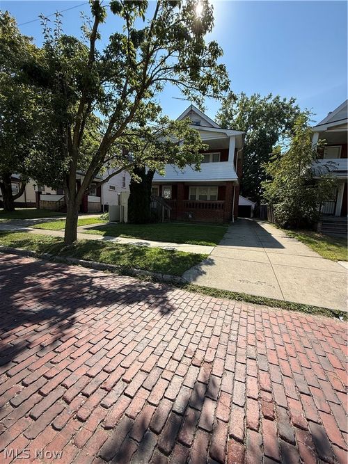 1426 E 175th St, Cleveland, OH, 44110-2939 | Card Image