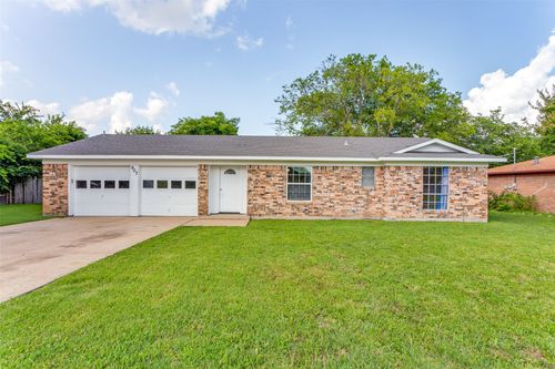 907 Childers Ave, Benbrook, TX, 76126-2601 | Card Image