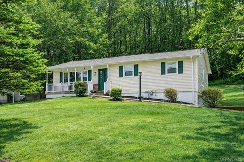 6 Good Time Ct, Goshen, NY, 10924-2605 | Card Image