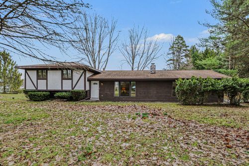 50507 Pleasant St, Dowagiac, MI, 49047-8774 | Card Image