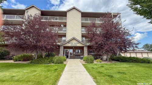 2-206 18th St W, Battleford, SK, S0M | Card Image