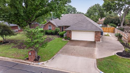 1405 5th St, Granbury, TX, 76048-2612 | Card Image