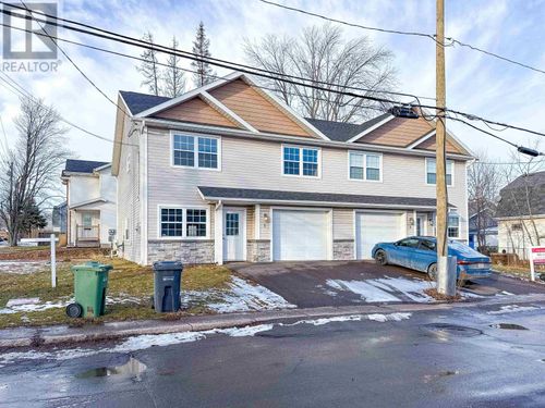 1 Summer St, Charlottetown, PE, C1A2P7 | Card Image