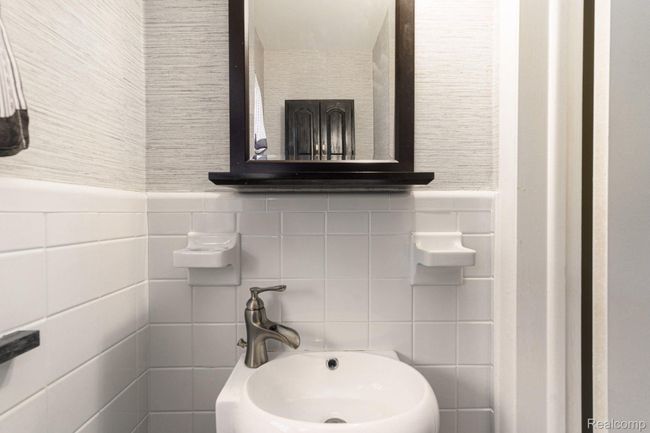 half bath | Image 36