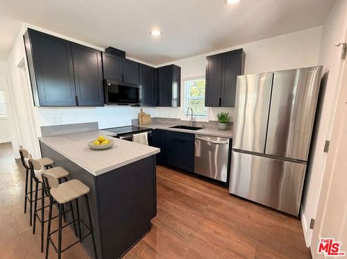 818 N Harper Avenue, Los Angeles, CA, 90046 | Card Image