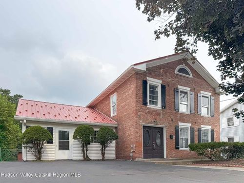 26 Elizabeth St, Saugerties, NY, 12477-1205 | Card Image