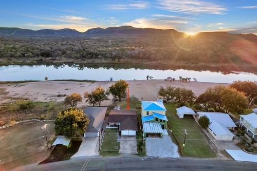 4540 River Oaks, Kingsland, TX, 78639 | Card Image