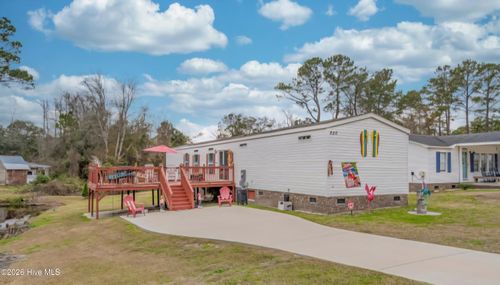 820 Magnolia Dr, Sunset Beach, NC, 28468-4258 | Card Image