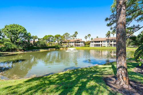 120 Legendary Cir, Palm Beach Gardens, FL, 33418-8467 | Card Image