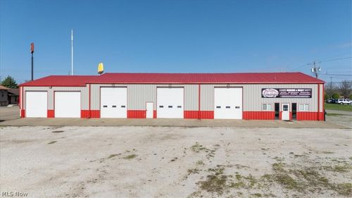 1010 10th St, Vienna, WV, 26105-2189 | Card Image