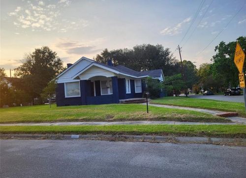 125 Canton St, Houston, TX, 77012-1421 | Card Image