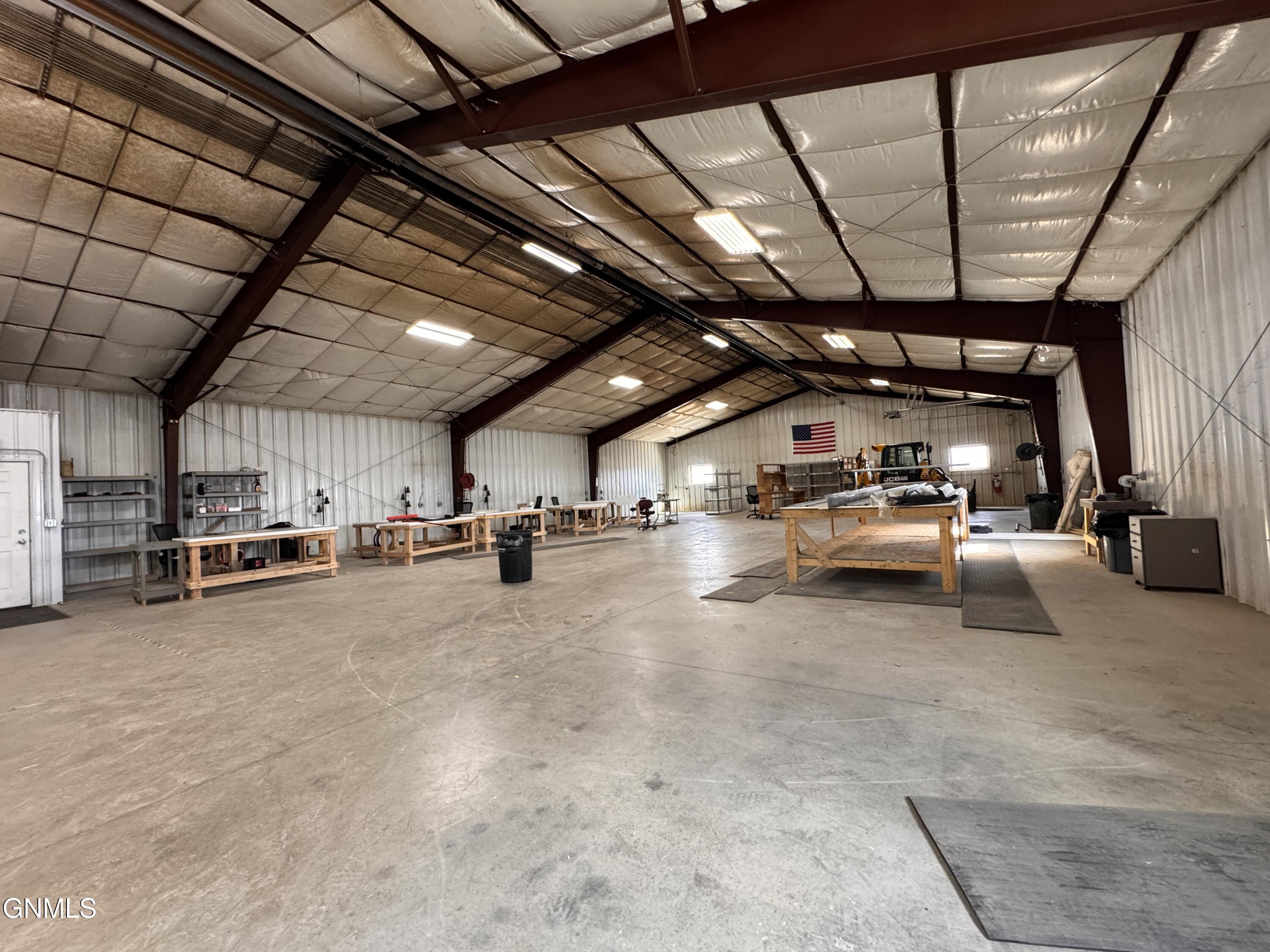 Commercial Lease in Alexander 4