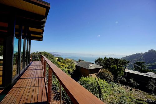 119 Cloud View Rd, Sausalito, CA, 94965-2033 | Card Image