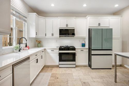 436 Via De La Paz, Palm Desert, CA, 92211-5700 | Card Image