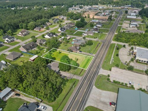 000 Country Lane Dr, Lumberton, TX, 77657 | Card Image