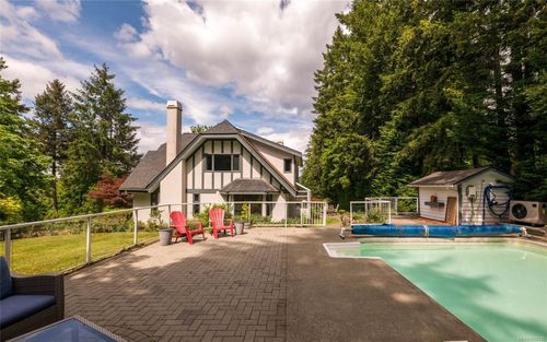 6353 Highwood Dr, Duncan, BC, V9L5R3 | Card Image