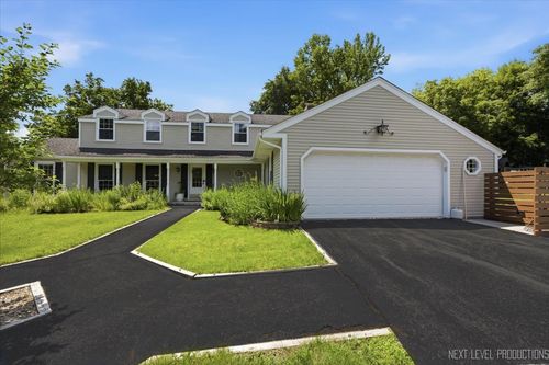 5N638 Jens Jensen Ln, St. Charles, IL, 60175-8210 | Card Image