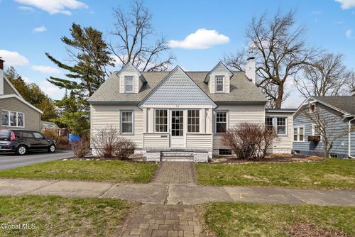 15 Irving Rd, Scotia, NY, 12302-2401 | Card Image