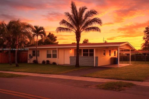 1060 W Prospect Rd, Oakland Park, FL, 33309-4637 | Card Image