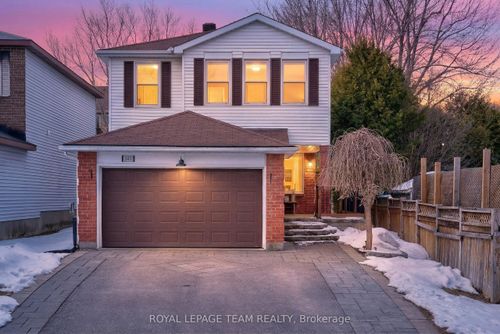 141 Acklam Terrace, Kanata, ON, K2K2J4 | Card Image