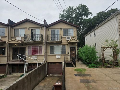 21531 Hollis Avenue, New York, NY, 11429 | Card Image