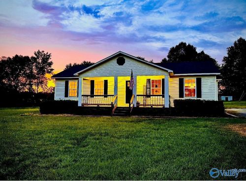 321 County Road 318, Trinity, AL, 35673-3627 | Card Image
