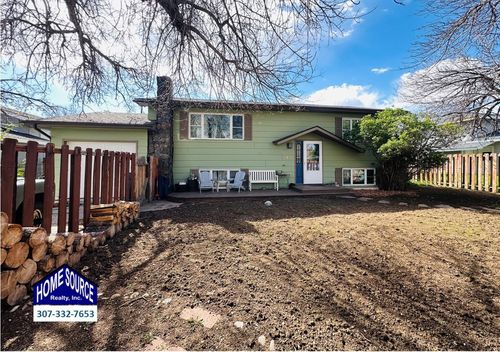 846 7th St, Lander, WY, 82520-3604 | Card Image