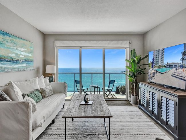 PH2 - 1610 N Ocean Blvd, Condo with 2 bedrooms, 2 bathrooms and null parking in Pompano Beach FL | Image 17