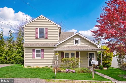 530 Avenue E, FEASTERVILLE TREVOSE, PA, 19053-4610 | Card Image