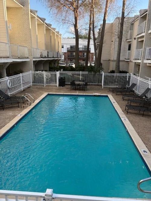 unit-b225-3805 Houma Blvd, Metairie, LA, 70006-4170 | Card Image