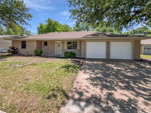 103 Comanche Ct, Waxahachie, TX, 75165-1405 | Card Image