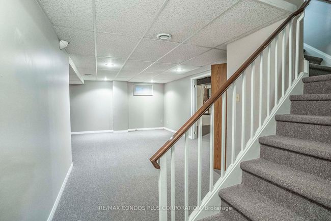 1681 Medallion Crt, House other with 5 bedrooms, 3 bathrooms and 4 parking in Mississauga ON | Image 30