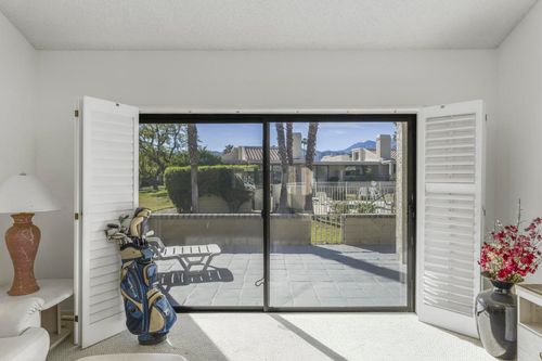 68175 Seven Oaks Dr, Cathedral City, CA, 92234-6756 | Card Image