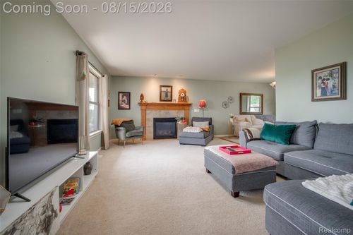 8376 Oak Ridge Dr, Goodrich, MI, 48438-8747 | Card Image