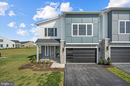 104 Wagtail Ln, Winchester, VA, 22603-3776 | Card Image