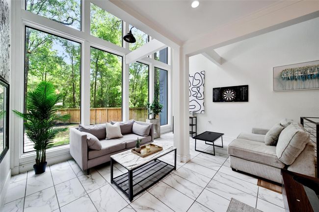 140 S Timber Top Dr, House other with 3 bedrooms, 3 bathrooms and 2 parking in Spring TX | Image 4