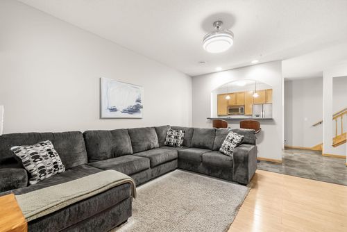 514 W 84th Street, Bloomington, MN, 55420 | Card Image