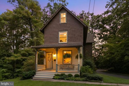 7 Walt Ln, WYNCOTE, PA, 19095-1816 | Card Image