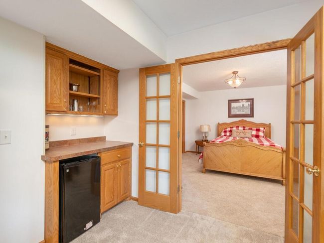 Dry Bar Area & 5th Bedroom | Image 26