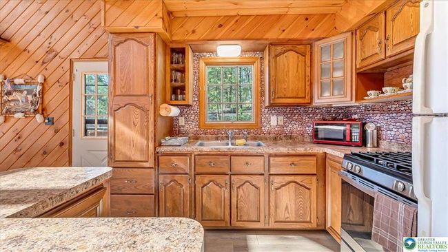 117 Boundary Rd, House other with 5 bedrooms, 2 bathrooms and null parking in Tafton PA | Image 13