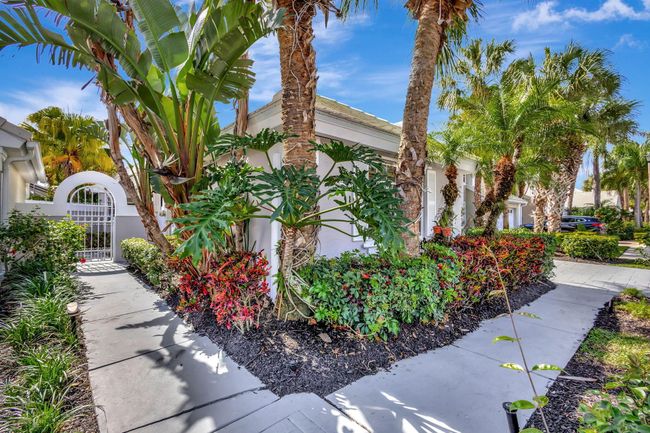 9158 Heathridge Dr, House other with 3 bedrooms, 3 bathrooms and null parking in West Palm Beach FL | Image 4