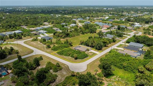 121 Red Cedar Park, Rotonda West, FL, 33947-4800 | Card Image