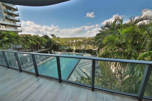 unit-1009-121 34th St, Miami, FL, 33137-3866 | Card Image