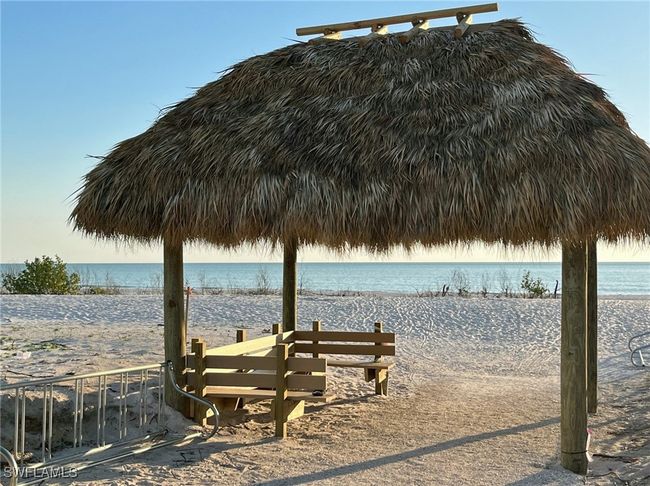 DEEDED BEACH ACCESS TIKI HUT AND BICYCLE RACK | Image 36