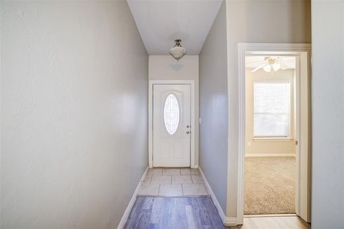 2181 Houston Ave, Norman, OK, 73071-3318 | Card Image