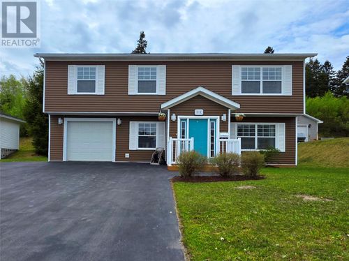 11 Cossitt Place, Corner Brook, NL, A2H7J7 | Card Image