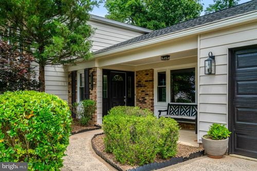 4334 Stream Bed Way, ALEXANDRIA, VA, 22306-1235 | Card Image