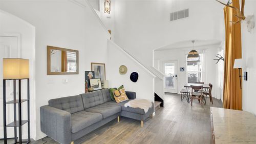 2208 Arborside Dr, Austin, TX, 78754-5533 | Card Image