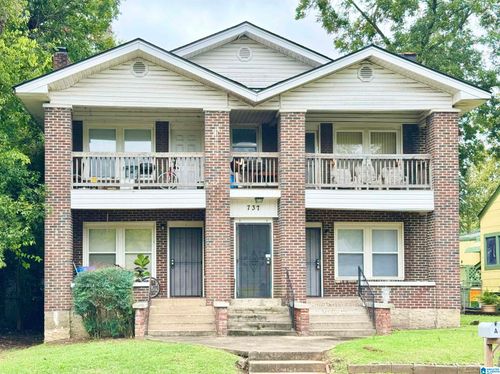 737 40th Pl, Fairfield, AL, 35064-2353 | Card Image